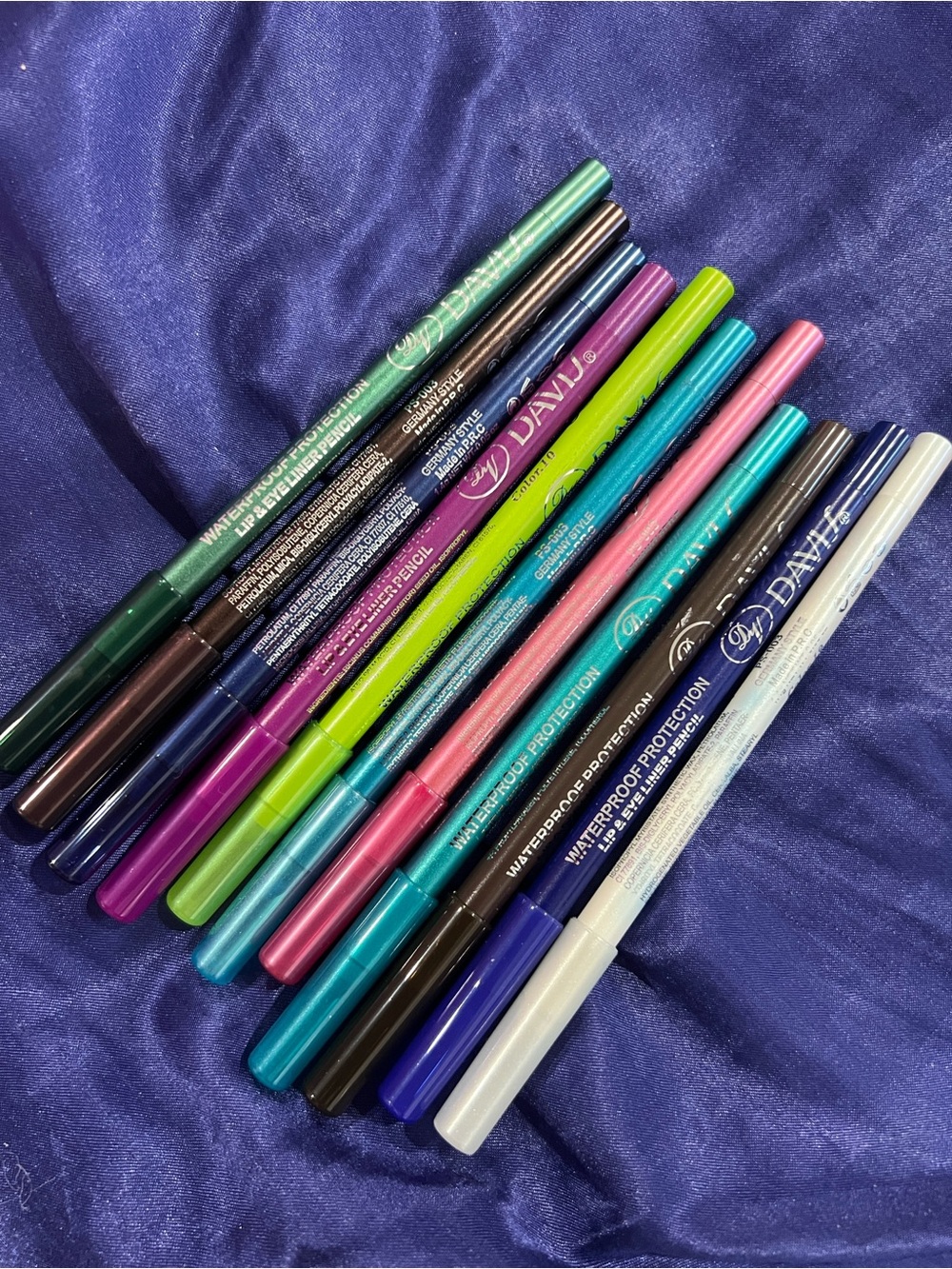 DAJVI Waterproof Eyeliner Pencils in Assorted Colors